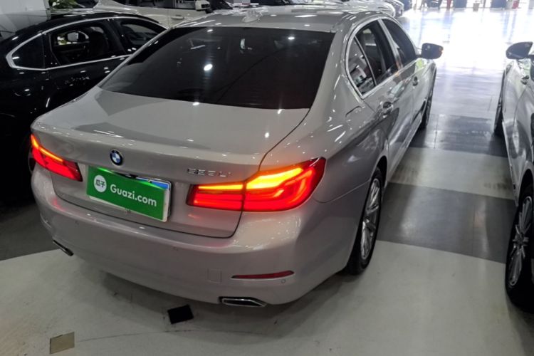 Used BMW 5 Series 2018 528Li Launch Special Edition Rear Right 45 Deg