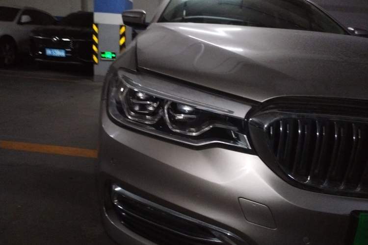 Used BMW 5 Series 2018 Revised 540Li Executive Edition Right Front Headlight
