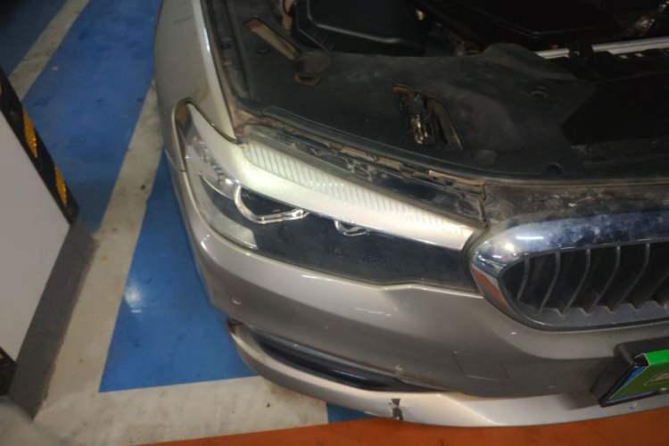 Used BMW 5 Series 2018 528Li Launch Special Edition Right Front Headlight