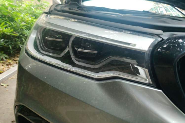 Used BMW 5 Series 2018 525Li M Sport Package Right Front Headlight