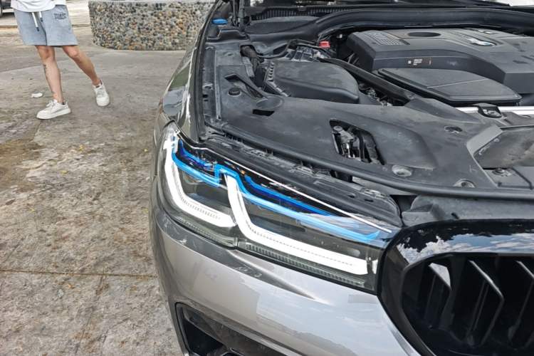 Used BMW 5 Series 2018 530Li xDrive M Sport Package Right Front Headlight