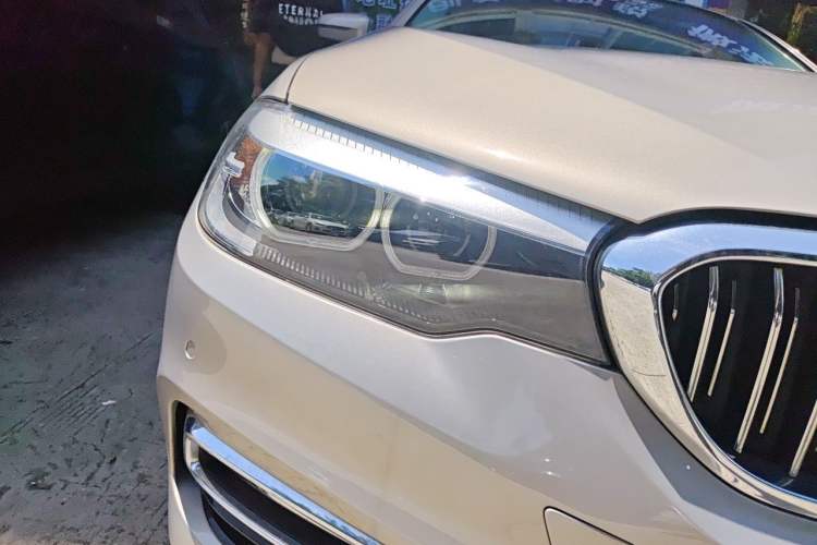 Used BMW 5 Series 2018 530Li xDrive Luxury Package Right Front Headlight