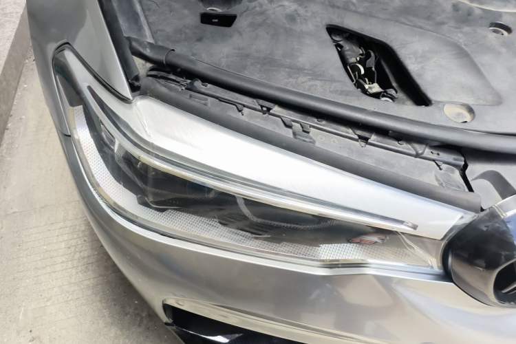 Used BMW 5 Series 2018 525Li M Sport Package Right Front Headlight
