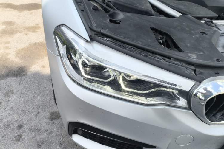 Used BMW 5 Series 2018 525Li M Sport Package Right Front Headlight