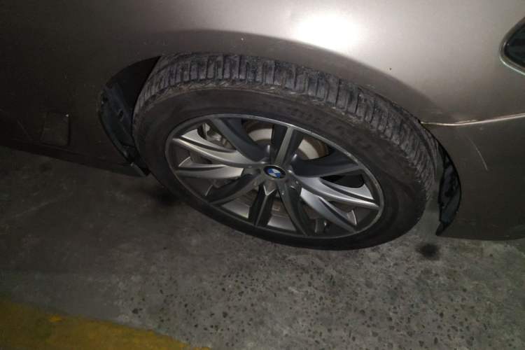 Used BMW 5 Series 2018 528Li Launch Special Edition Right Front Wheel Hub