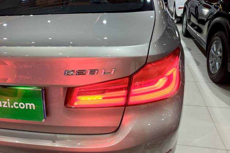 Used BMW 5 Series 2018 528Li Launch Special Edition Right Rear Taillight