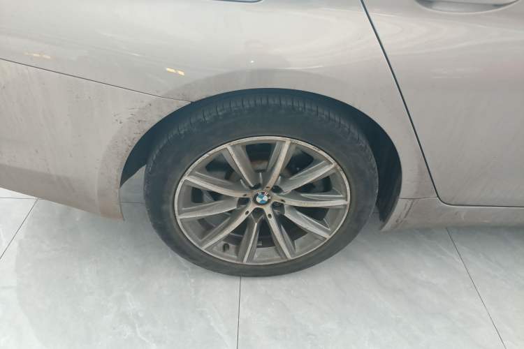 Used BMW 5 Series 2018 528Li Launch Special Edition Right Rear Wheel Hub