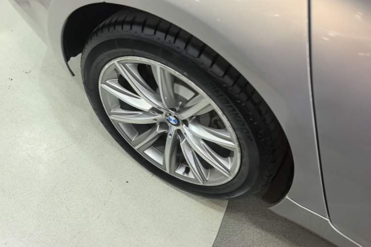 Used BMW 5 Series 2018 528Li Launch Special Edition Right Rear Wheel Hub