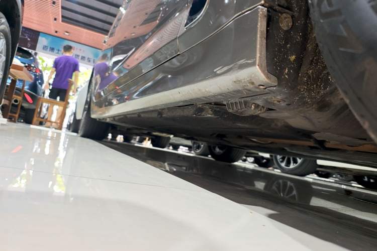 Used BMW 5 Series 2018 528Li Launch Special Edition Right Side Sill