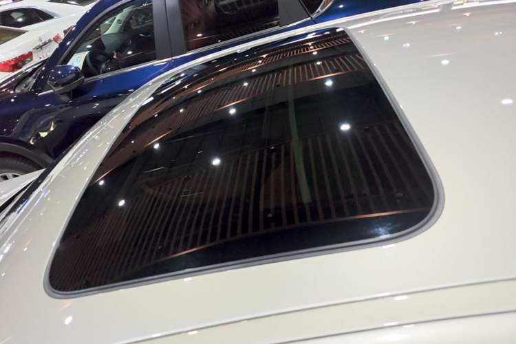 Used BMW 5 Series 2018 528Li Launch Special Edition Roof