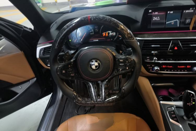 Used BMW 5 Series 2018 530Li Leading Model M Sport Package Steering Wheel