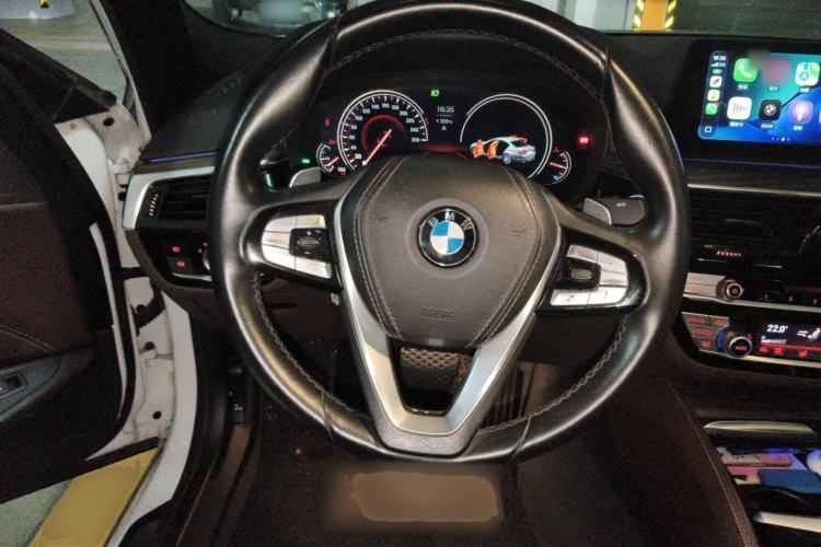 Used BMW 5 Series 2018 Facelifted 530Li Luxury Edition Premium Package Steering Wheel