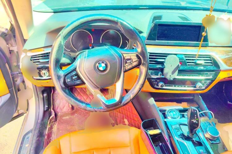 Used BMW 5 Series 2018 528Li Launch Special Edition Steering Wheel