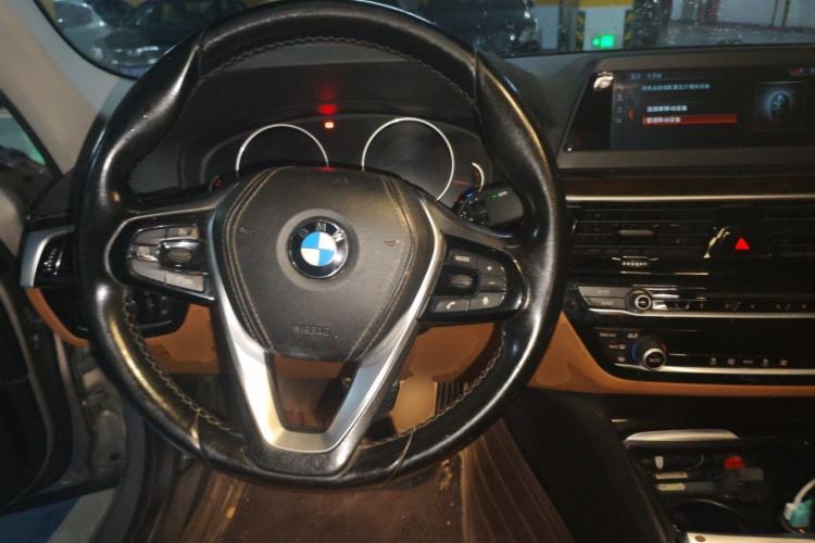 Used BMW 5 Series 2018 528Li Launch Special Edition Steering Wheel