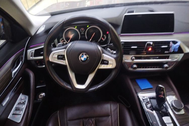 Used BMW 5 Series 2018 Revised Version 530Li Leading Edition Luxury Package Steering Wheel