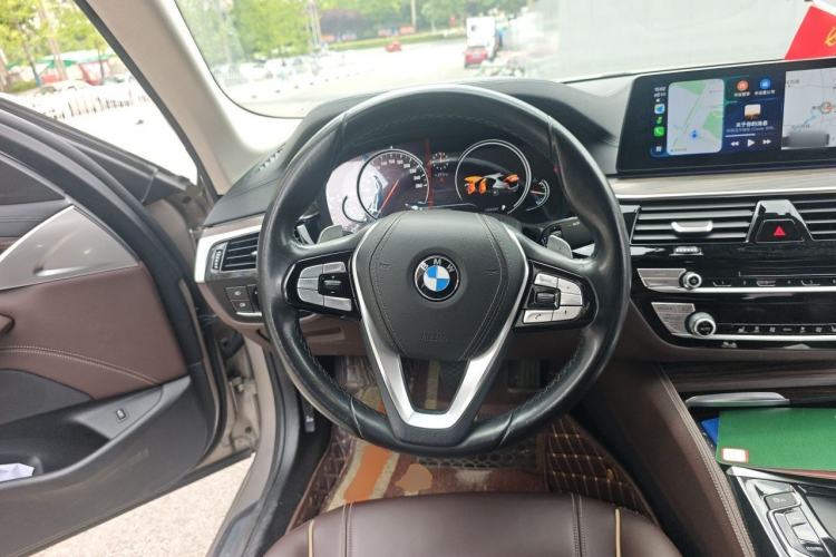 Used BMW 5 Series 2018 Revised Version 530Li Leading Edition Luxury Package Steering Wheel