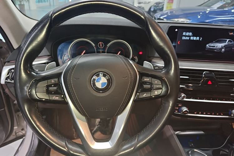 Used BMW 5 Series 2018 530Li Leading Edition Luxury Package Steering Wheel