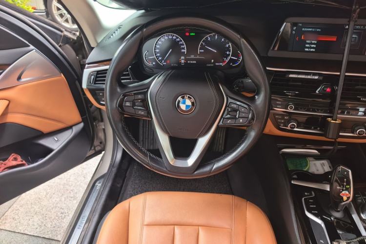 Used BMW 5 Series 2018 528Li Launch Special Edition Steering Wheel