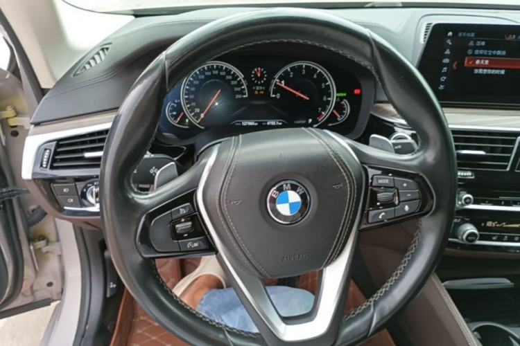 Used BMW 5 Series 2018 530Li Leading Edition Luxury Package Steering Wheel
