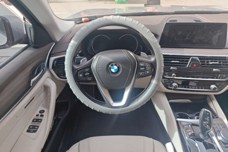 Used BMW 5 Series 2018 530Li Leading Edition Luxury Package Steering Wheel