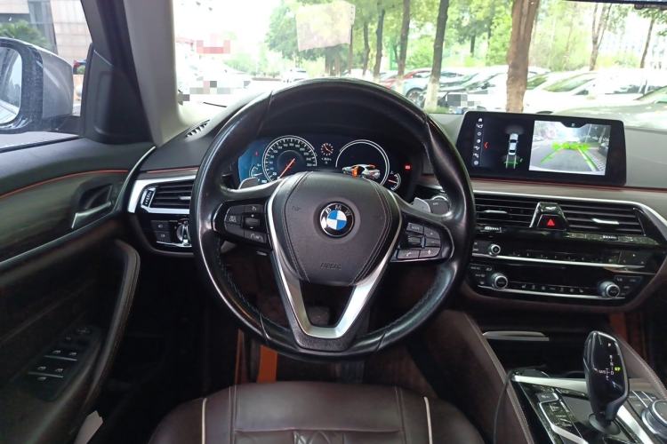 Used BMW 5 Series 2018 530Li Leading Edition Luxury Package Steering Wheel