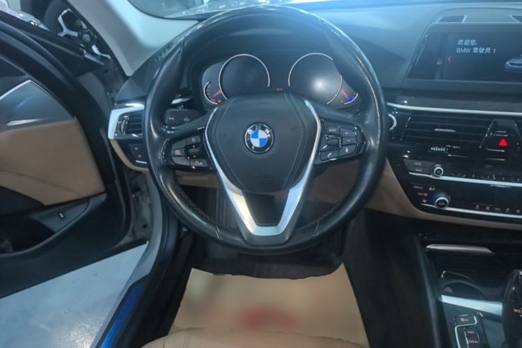 Used BMW 5 Series 2018 528Li Launch Special Edition Steering Wheel