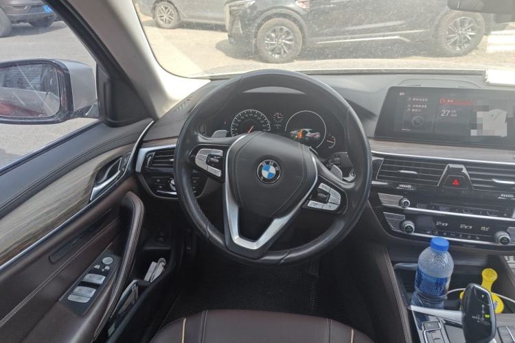 Used BMW 5 Series 2018 530Li xDrive Luxury Package Steering Wheel