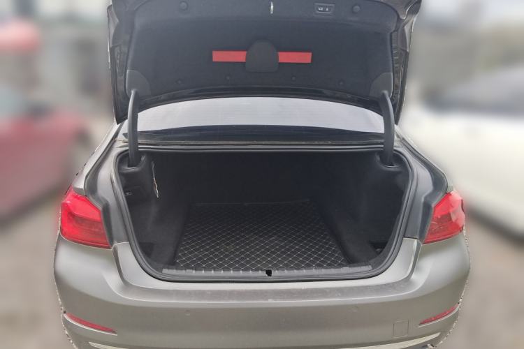 Used BMW 5 Series 2018 530Li Leading Edition Luxury Package Trunk