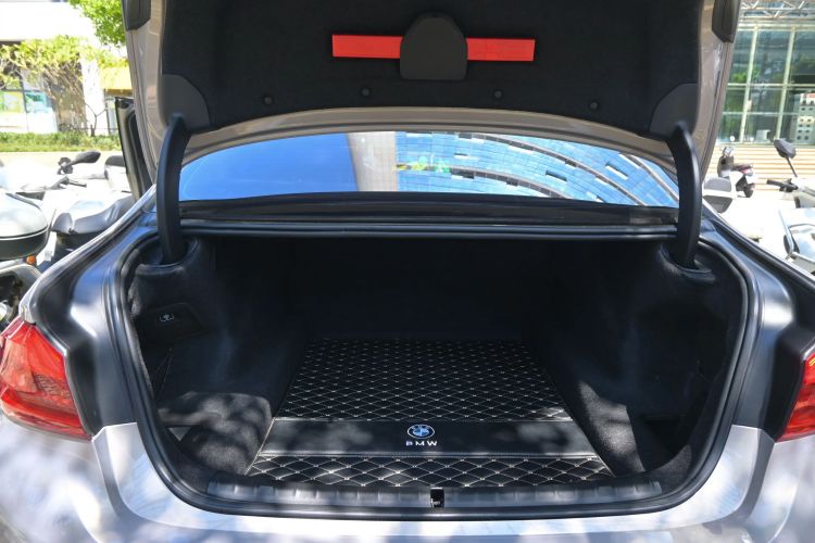 Used BMW 5 Series 2018 530Li Luxury Edition Premium Package Trunk