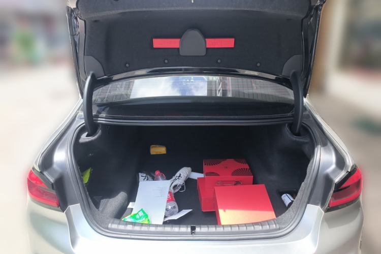 Used BMW 5 Series 2018 525Li M Sport Package Trunk