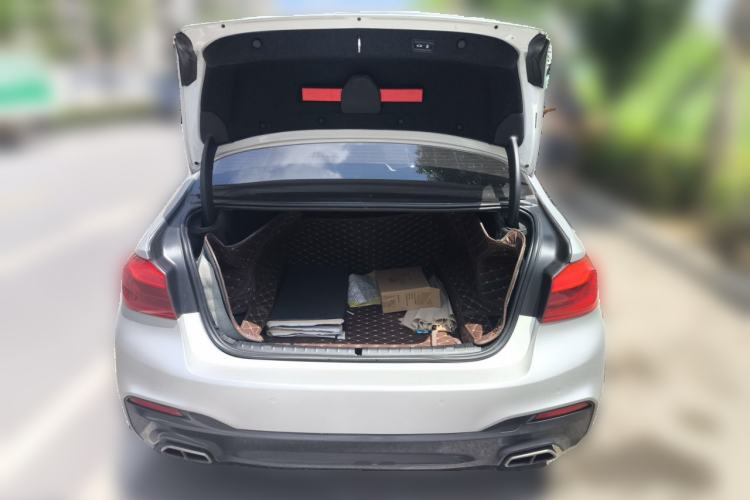 Used BMW 5 Series 2018 525Li M Sport Package Trunk