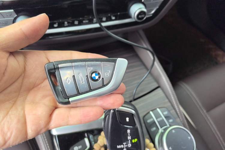 Used BMW 5 Series 2018 Revised Version 530Li Leading Edition Luxury Package Vehicle Key