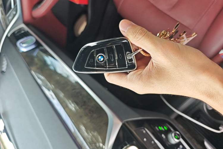 Used BMW 5 Series 2018 530Li xDrive M Sport Package Vehicle Key