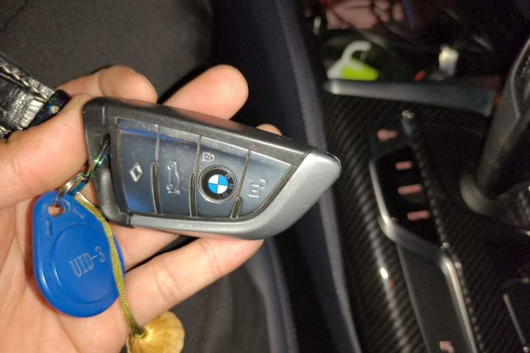 Used BMW 5 Series 2018 525i M Sport Package Vehicle Key