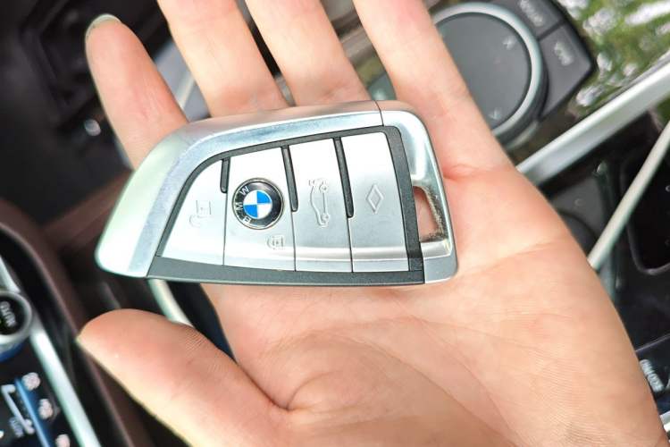 Used BMW 5 Series 2018 Revised 540Li Executive Edition Vehicle Key