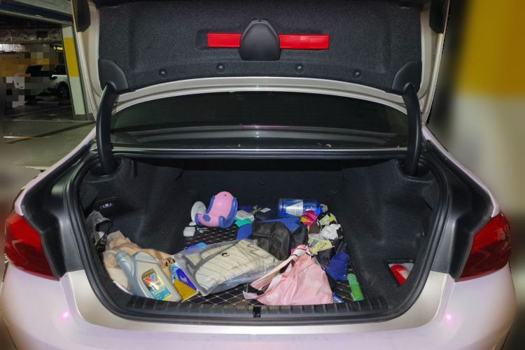 Used BMW 5 Series 2018 530Li Leading Edition Luxury Package Trunk