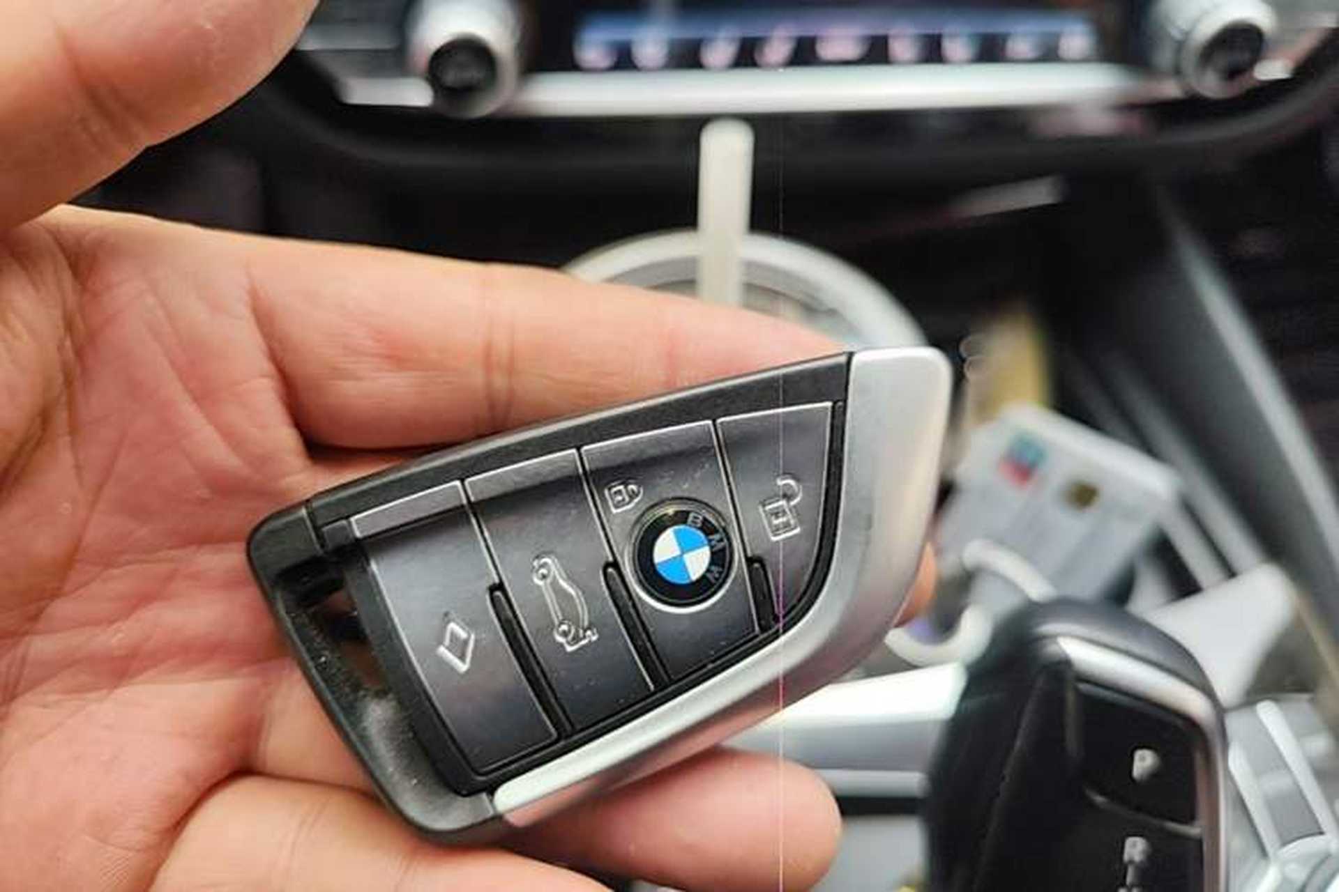 Used BMW 5 Series 2018 Restyled 530Li Luxury Edition M Sport Package Vehicle Key