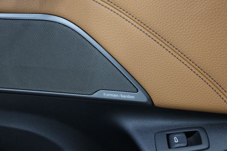 Used BMW 5 Series 2018 Restyled 530Li Luxury Edition M Sport Package Audio And AC Panel