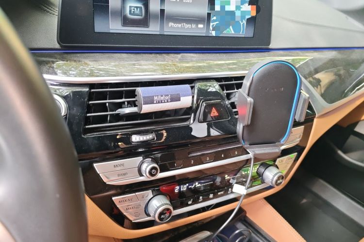 Used BMW 5 Series 2018 530Li Leading Model M Sport Package Audio And AC Panel