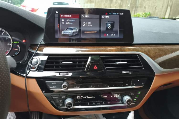 Used BMW 5 Series 2018 528Li Launch Special Edition Audio And AC Panel