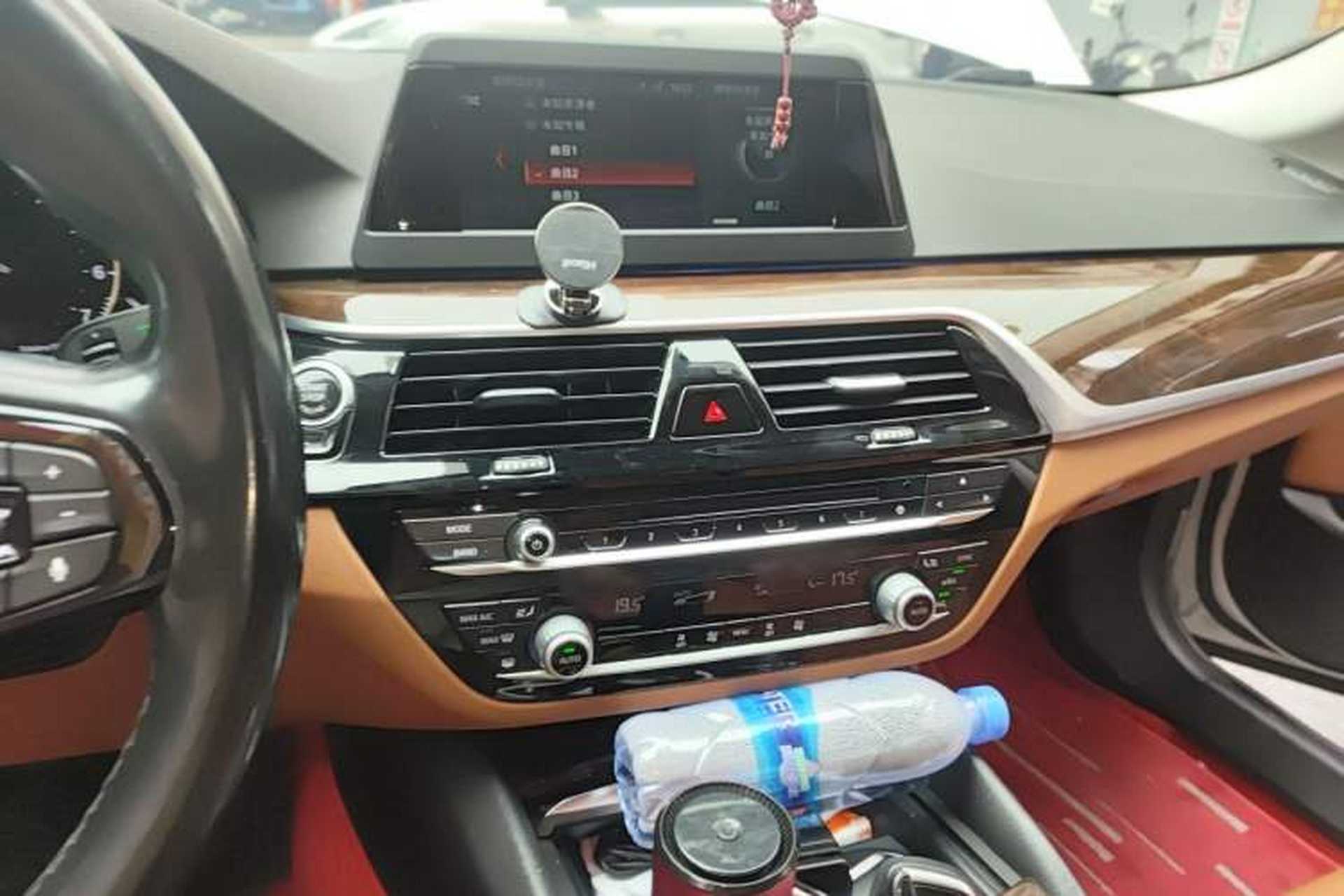 Used BMW 5 Series 2018 528Li Launch Special Edition Audio And AC Panel