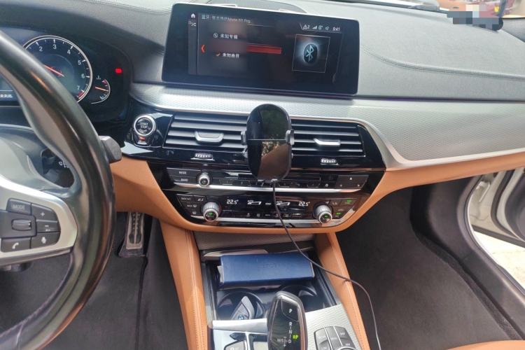 Used BMW 5 Series 2018 525i M Sport Package Audio And AC Panel