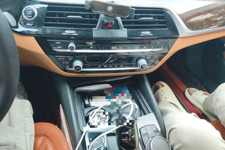 Used BMW 5 Series 2018 528Li Launch Special Edition Audio And AC Panel