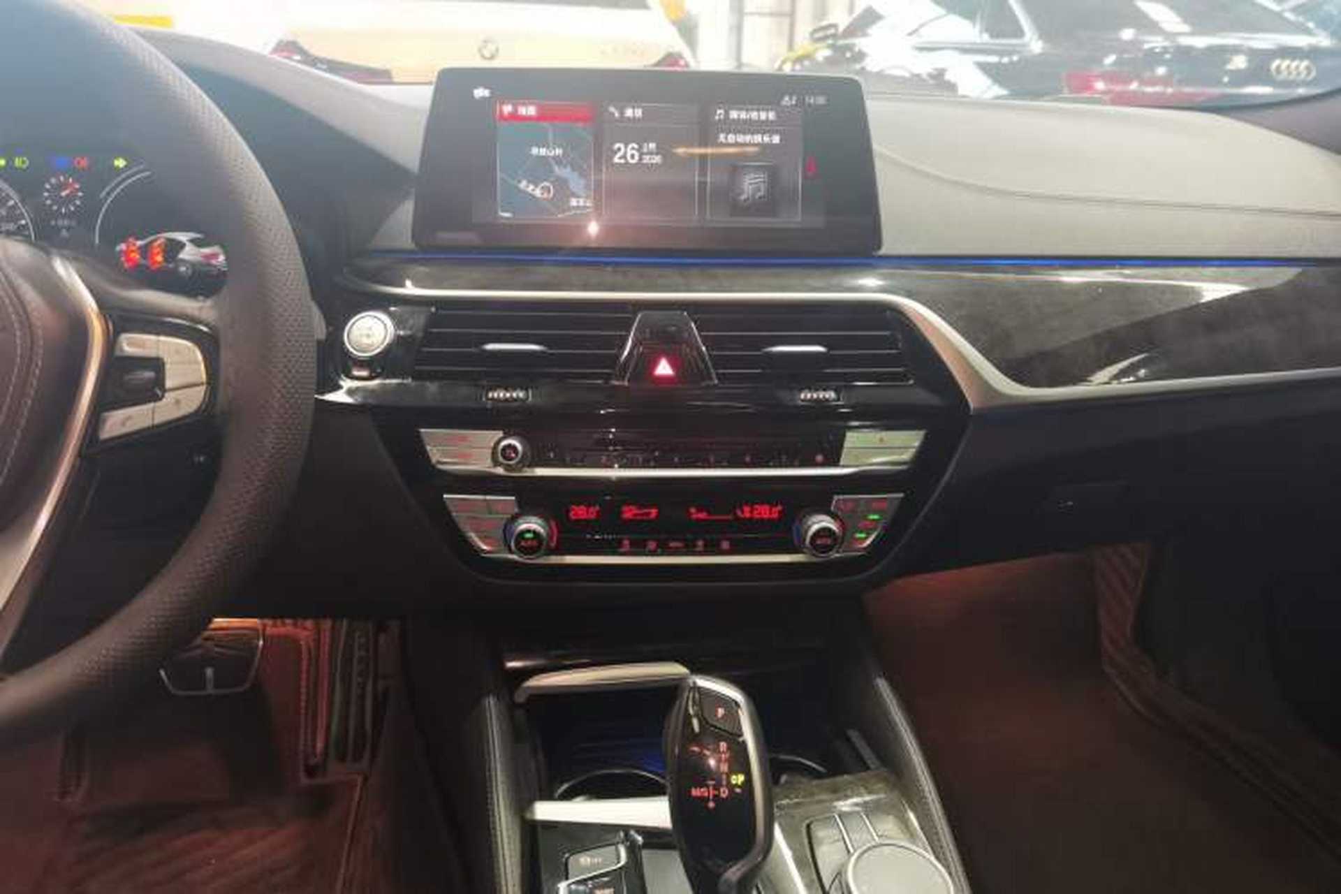 Used BMW 5 Series 2018 525Li M Sport Package Audio And AC Panel