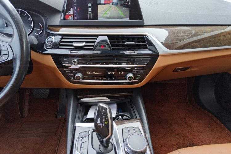 Used BMW 5 Series 2018 528Li Launch Special Edition Audio And AC Panel