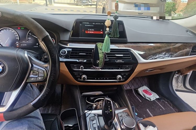 Used BMW 5 Series 2018 528Li Launch Special Edition Audio And AC Panel