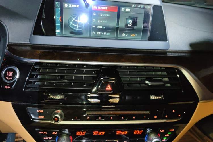 Used BMW 5 Series 2018 528Li Launch Special Edition Audio And AC Panel