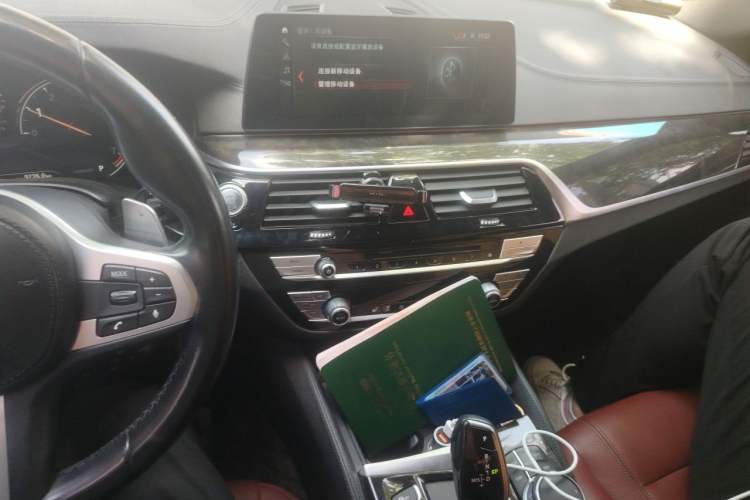 Used BMW 5 Series 2018 Restyled 530Li Leading Edition M Sport Package Audio And AC Panel