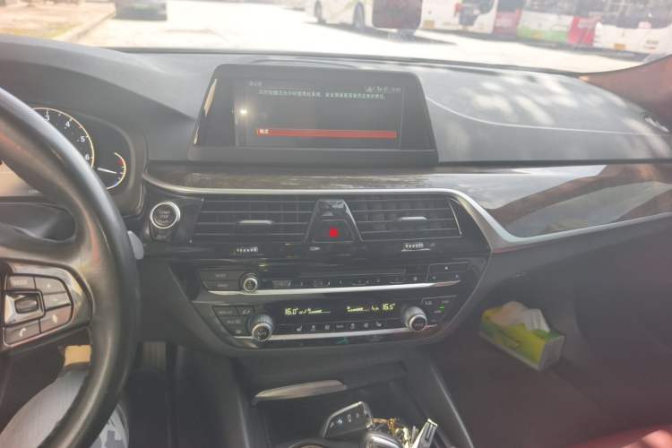 Used BMW 5 Series 2018 528Li Launch Special Edition Audio And AC Panel