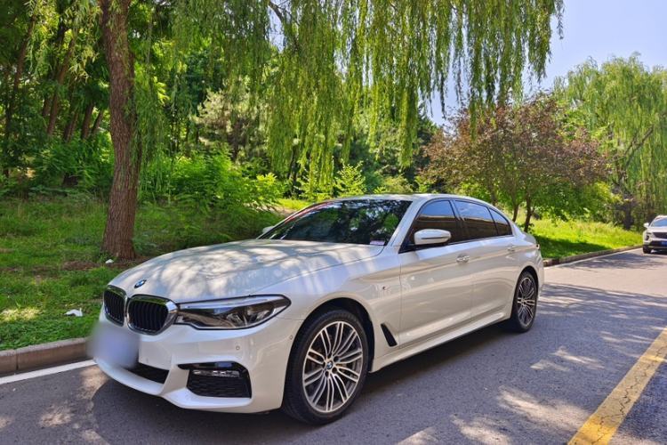 Used BMW 5 Series 2018 530Li Luxury Edition M Sport Package Guazi used car, China used car export, Used car for sale, Used cars, Cheapest cars for sale